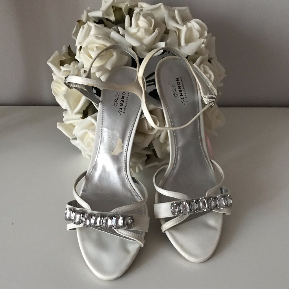 Kitten Heels Jeweled Silver Bridesmaid Shoes 6.5